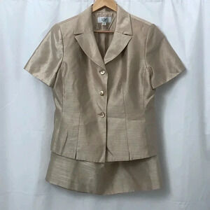 Women’s Le Suit 2 Piece Skirt Suit Gold Size 14 Petite EUC